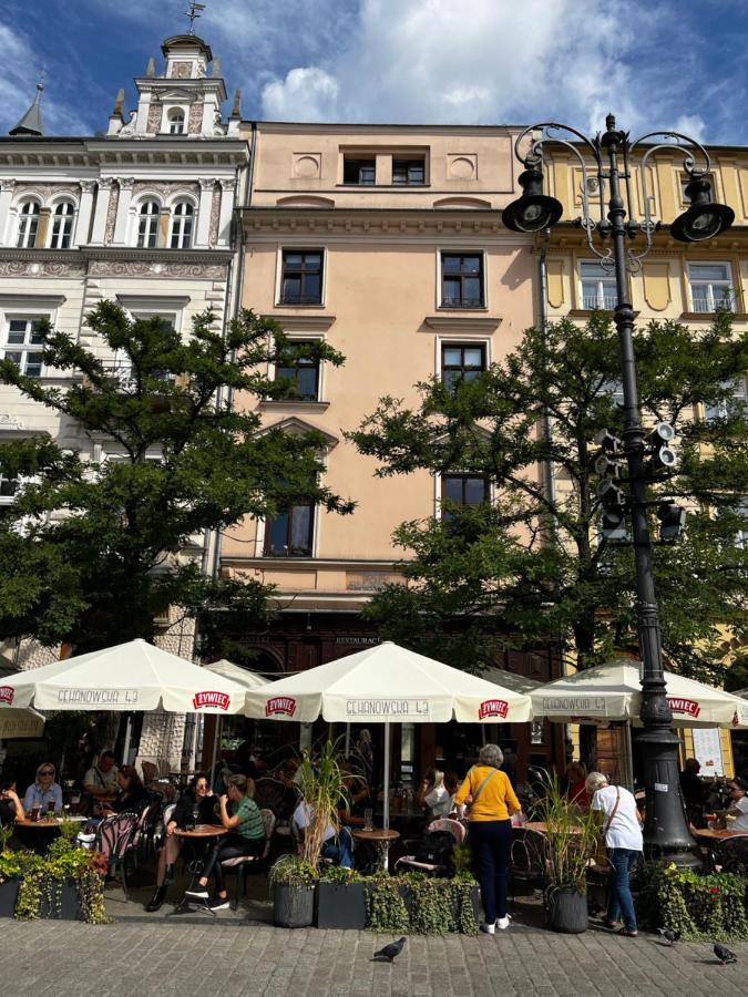 Pod Sloncem - Rynek Glowny Krakau Exterior foto